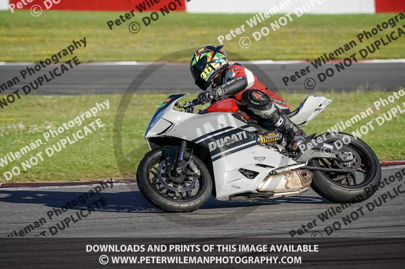 donington no limits trackday;donington park photographs;donington trackday photographs;no limits trackdays;peter wileman photography;trackday digital images;trackday photos